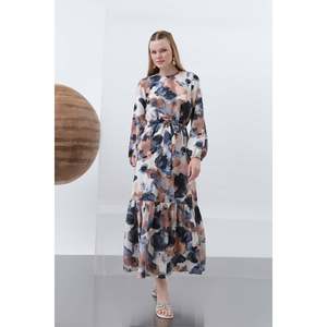 Robe élégante pour femme Puane, bleu marine à motifs, avec ceinture, tissu fluide, confortable pour tous les jours et les occasions spéciales - Product Image 1