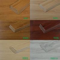Revêtement de Sol Spc à Clipser en Chlorure de Polyvinyle Étanche Aspect Bois 4mm 5mm 6mm, Planche Vinyle de Luxe avec IXPE