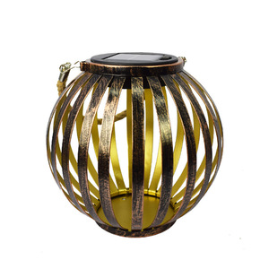 Luces Solares para Jardín, Lámparas Decorativas LED Impermeables para Exteriores, Faroles de Hierro con Energía Solar, Iluminación Portátil para Paisajes - Product Image 5