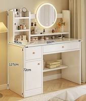 Miroir design en bois avec éclairage LED blanc, chaise classique, coiffeuse avec miroir