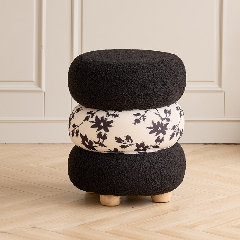 Pittura a inchiostro bianco e nero a forma di ciambella - tre strati - piedini in legno