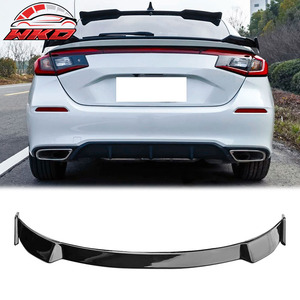 สปอยเลอร์หลังทรง IKON สีดำเงา สำหรับ Honda Civic Hatchback รุ่นที่ 11 ปี 2022-2026 - Product Image 1
