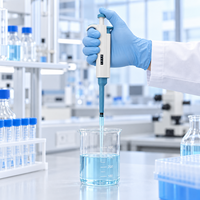 Pipette ergonomique en plastique monocanal à volume réglable par déplacement d'air, calibrée selon la norme ISO 8655, pour usage en laboratoire, modèle Qpette