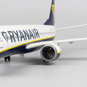 โมเดลเครื่องบินเรซิ่น <span class=keywords><strong>B737</strong></span> โบอิ้ง 737 <span class=keywords><strong>800</strong></span> ขนาด 47 ซม. พร้อมไฟ LED ของตกแต่งเครื่องบินโดยสาร ของขวัญสะสม - Product Image 4