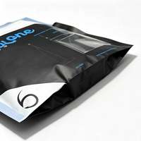 Sachet en plastique noir mat refermable à fermeture éclair, imprimé sur mesure, à trois soudures latérales, pour accessoires