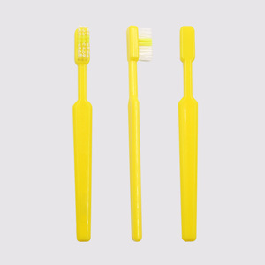 แปรงสีฟันเด็ก ขนแปรงไนลอนนุ่ม 13.8*1.3 ซม. ด้ามจับพลาสติก ใช้ในบ้าน - Product Image 1