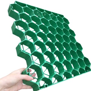 Panneaux d'égouttage <span class=keywords><strong>Grille</strong></span> de gazon en plastique Tapis de pelouse Toit de jardin Parking extérieur Conception de routes de terre Passerelle <span class=keywords><strong>Protection</strong></span> des pentes Plantation - Product Image 6