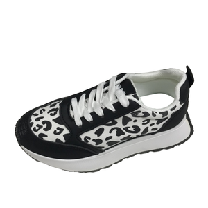 أحذية رياضية نسائية كاجوال برباط للجري، دافئة ومريحة للربيع والخريف والشتاء، عصرية وأنيقة للاستخدام الخارجي - Product Image 2