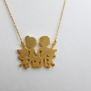 Collier de pendentifs à breloques familiales en acier inoxydable plaqué or 18 carats personnalisé Pendentif de chien en zircon de style classique pour mauvaise maman garçon fille - Product Image 5