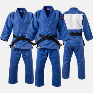 Proveedor de Uniformes de Judo Blancos Estándar para Entrenamiento - Product Image 1