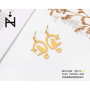 Orecchini con Pendente a Forma di Gattino in Acciaio Inossidabile, Colore Oro, Design Carino, Gioielli alla Moda per Donne - Product Image 1