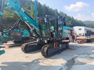 เครื่องเจาะหินแบบ Blasthole รุ่น SWDE200B พร้อมมอเตอร์และเกียร์บ็อกซ์ที่จำเป็น กำลังเครื่องยนต์ 563 กิโลวัตต์ สำหรับงานเหมือง - Product Image 5