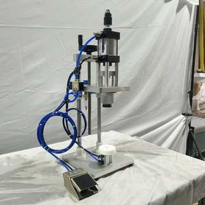 Machine de pressage semi-automatique pour bouteilles en verre et en plastique, miel, huiles, parfums, cosmétiques, savon, crème, shampoing - Product Image 3