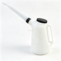 Pot à huile universel en plastique de 4 L avec bec flexible, 1 pièce, jauge de carburant pour garage, outils pour voiture, moto, auto, outils de nettoyage automobile