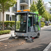 Balayeuse routière à batterie certifiée CE, largeur de balayage 2100 mm, type conducteur, machine de nettoyage de rue personnalisée, directement de l'usine