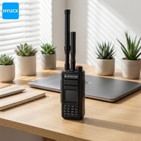 Équipement portable de détection de drones à large bande passante 300 MHz-6200 MHz avec deux antennes et balayage synchrone multicanal sur plus de 1 km