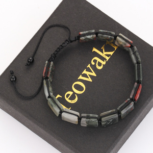 <span class=keywords><strong>Bracelet</strong></span> artisanal TeoWaki en pierre de sang africaine, cordon en macramé noir réglable avec perles rectangulaires en pierre de sang - Product Image 1