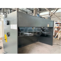 Cisaille hydraulique CNC à guillotine pour tôles BOST QC11K-10x4000 TP10 DA360