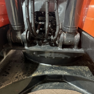 Excavatrice sur chenilles d'occasion Doosan DX140, modèle original DX140, pelle de taille moyenne, poids opérationnel de 14 000 kg, faible nombre d'heures de fonctionnement, moteur inclus, à vendre - Product Image 6
