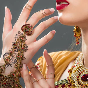 สติกเกอร์ลายสักชั่วคราวลายเฮนน่าคุณภาพสูงสำหรับงานแต่งงาน ทีมเจ้าสาว ผู้หญิง สำหรับติดมือ - Product Image 1