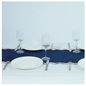 Fleurs imprimées coton lin toile de jute chemin de table technique tissée pour les thèmes de mariage rustiques pour la maison et l'hôtel - Product Image 1