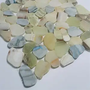 Mosaicos de resina de mármore para decoração de paredes e pisos interiores, superfície fosca personalizada de fábrica, forma de seixo irregular
