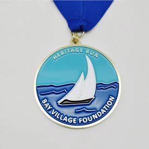 Medalla de Triatlón/Duatlón/Aquatlón Personalizada HyperCrafts con Acabado Pulido y Serigrafía - Product Image 4