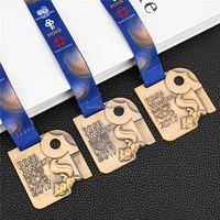 Fournisseur de médailles sportives personnalisées OEM ODM en alliage de zinc émaillé or, argent, bronze pour marathon, football, basketball