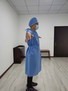 Vente directe d'usine, robe de patient jetable à manches courtes, robe d'isolement, robe de <span class=keywords><strong>visiteur</strong></span> - Product Image 3