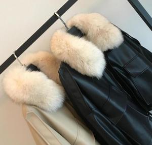 2023 automne/hiver nouveau produit <span class=keywords><strong>peluche</strong></span> épaissie cuir <span class=keywords><strong>veste</strong></span> courte manteau <span class=keywords><strong>femme</strong></span> - Product Image 3