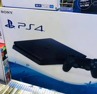 Console de jeu vidéo d'occasion Sony PlayStation 4 ultra-fine 500 Go noir jais PS4