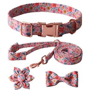 Collar de perro de niña con hebilla de metal de tela de algodón Premium con patrón floral y logotipo personalizado con flor - Product Image 5