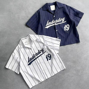 Maglietta da Baseball Personalizzata con Stampa a Righe e Bottoni, T-shirt a Maniche Corte Crop Top per Uomo - Product Image 1