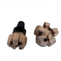 Forets de forage PDC de 5 1/2 pouces avec coupeurs de 16 mm, 5 lames en acier à haute teneur en manganèse pour le forage de puits, l'extraction du charbon et la construction
