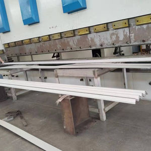 Angle en <span class=keywords><strong>acier</strong></span> galvanisé Offres Spéciales 3m barre d'angle en <span class=keywords><strong>acier</strong></span> triangulaire 50x50x5mm angle en <span class=keywords><strong>acier</strong></span> - Product Image 2