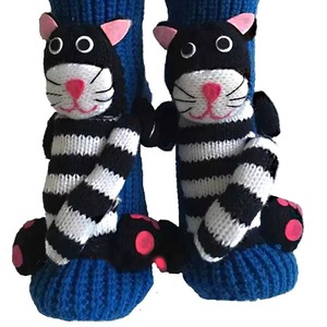 Vente en gros de nouvelles chaussettes de pantoufles pour enfants avec doublure en polaire - Product Image 2