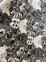 Tissu en velours jacquard floral 3D 100% polyester pour la tapisserie de canapé, les rideaux et les textiles de maison