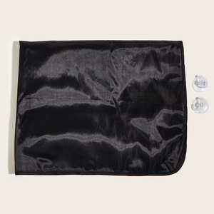 Tablier de rasage avec ventouse réutilisable noir et blanc pour un usage quotidien - Product Image 2