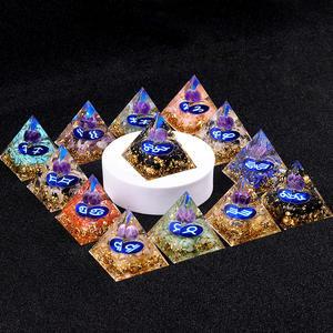 2165-Dodici Segni Zodiacali Sfera di Cristallo Ametista Dorata 5cm con Piramide, Ornamento da Scrivania in Resina Levigata per Casa e Ufficio - Product Image 2