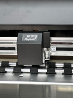 Máquina de Corte por Troquelado de Alta Velocidad Anycut ZKSV370 con Servomotor, Ancho de Corte de 360 mm, Alimentación de Papel de 370 mm, Longitud Ilimitada, Código QR