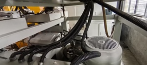 Akei 5 litros doble capa vista línea de tira parision controlador de segunda mano HDPE botella máquina de moldeo por soplado - Product Image 4