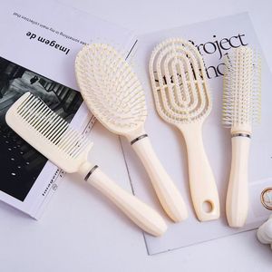 Ensemble de brosses à cheveux jaunes crémeux, peigne de massage en plastique de 20cm pour femmes et enfants, usage domestique - Product Image 1