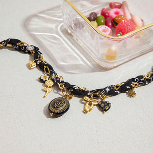 J & D 18K PVD placa de oro collar de acero inoxidable Vintage esmalte negro corazón acrílico Rosa cuerda collar - Product Image 5