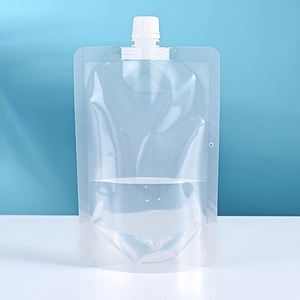 Bolsas de Plástico Transparentes Personalizadas de 1000 ml, 3 L y 5 L para Envasado de Líquidos, Bolsas Doypack con Boquilla para Bebidas - Product Image 3
