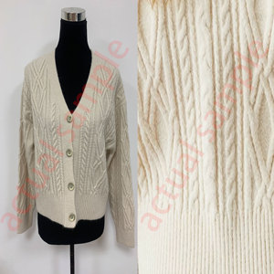 <span class=keywords><strong>Cardigan</strong></span> da donna con scollo <span class=keywords><strong>a</strong></span> V in maglia <span class=keywords><strong>a</strong></span> <span class=keywords><strong>trecce</strong></span>, vintage, spesso, con bottoni, morbido, in maglia pelosa, alla moda, casual - Product Image 5