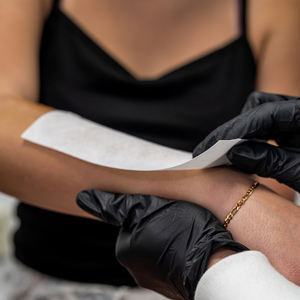 <span class=keywords><strong>Bandes</strong></span> de cire <span class=keywords><strong>pour</strong></span> le visage jetables personnalisées en gros, <span class=keywords><strong>non</strong></span> <span class=keywords><strong>tissées</strong></span>, 100% polyester, certifiées CE <span class=keywords><strong>pour</strong></span> l'<span class=keywords><strong>épilation</strong></span> du visage - Product Image 4