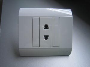Nouvelle conception, interrupteurs et prises murales à bouton-poussoir standard UK/EU 250V 10A, interrupteurs électriques pour éclairage - Product Image 4
