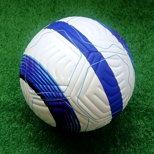 Ballons <span class=keywords><strong>de</strong></span> football <span class=keywords><strong>de</strong></span> haute qualité, design personnalisé, cuir PU premium, finition brillante, respectueux <span class=keywords><strong>de</strong></span> l'environnement, taille 5, vessie en caoutchouc thermocollé - Product Image 5