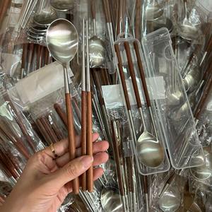 Juego de Cubiertos Portátiles con Mango de Madera, Cuchillo, Cuchara y Tenedor, Ideal para Campamento, Picnic, Viajes al Aire Libre - Product Image 2