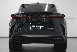 <span class=keywords><strong>Lexus</strong></span> RZ450e 2023, SUV Eléctrico de Lujo, Pantalla Táctil de 14 Pulgadas, Cabina TAZUNA, Sistema de Seguridad LSS+3.<span class=keywords><strong>0</strong></span>, Asientos con Calefacción, Auto Nuevo, Cero Emisiones - Product Image 3